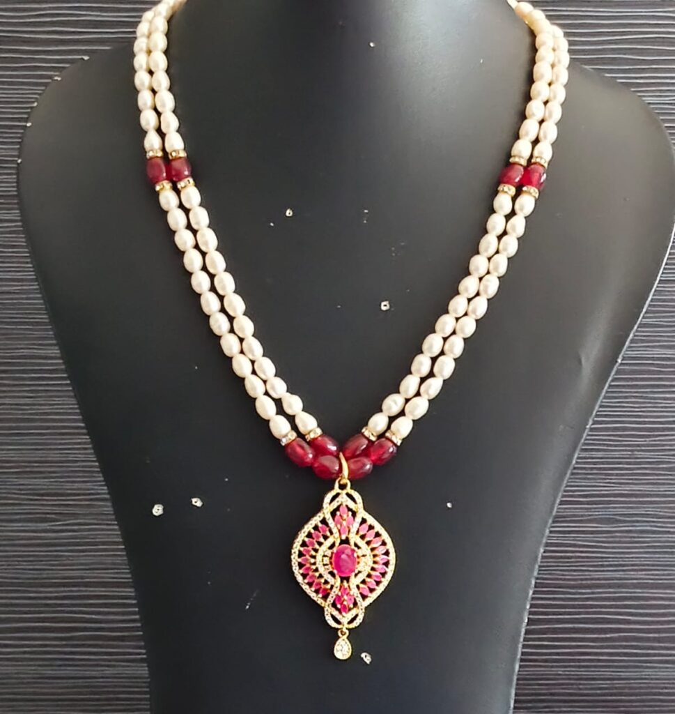 pearl necklace 3